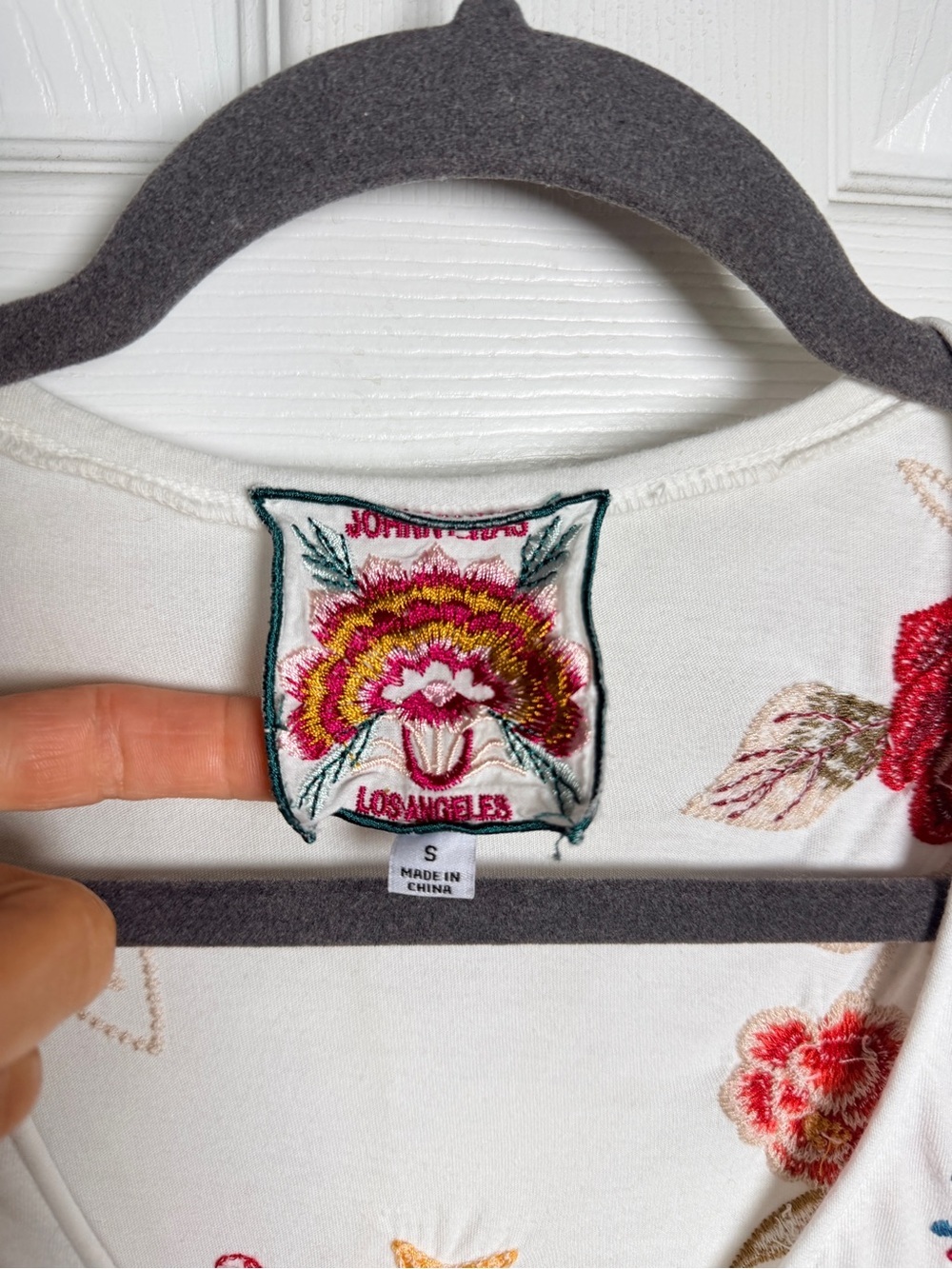 Johnny Was Monroe White V-Neck Tee with Embroidered Motifs - Picture 7 of 8